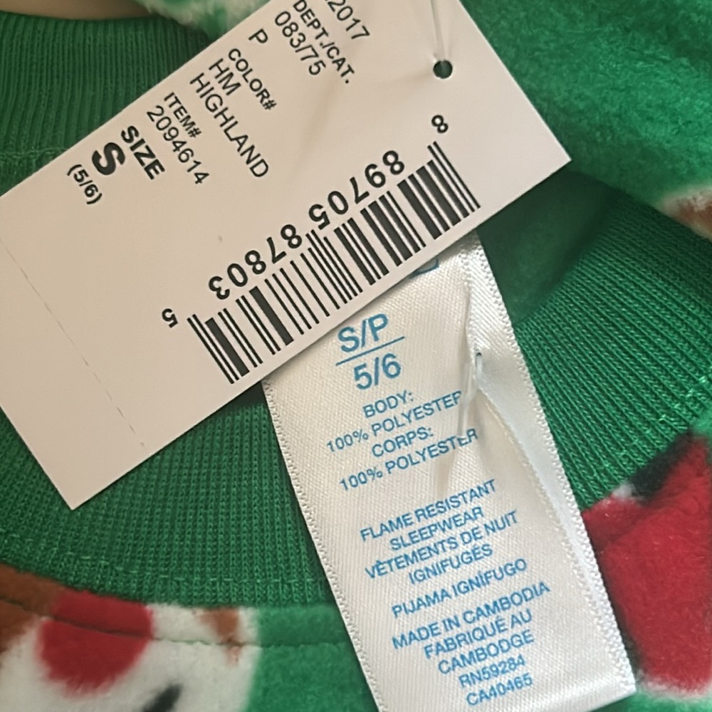 NWT Children’s Place Unisex Two Piece Christmas Holiday Flannel Pajama Set - Picture 9 of 10